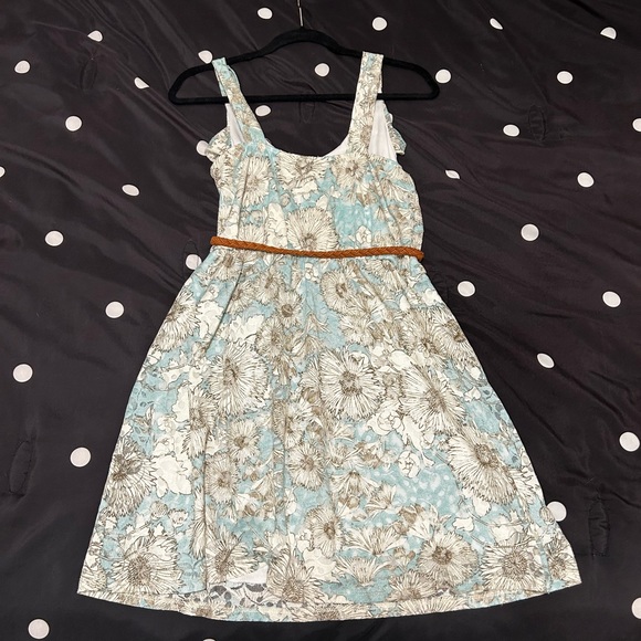 Sunflower Dress - Picture 2 of 4